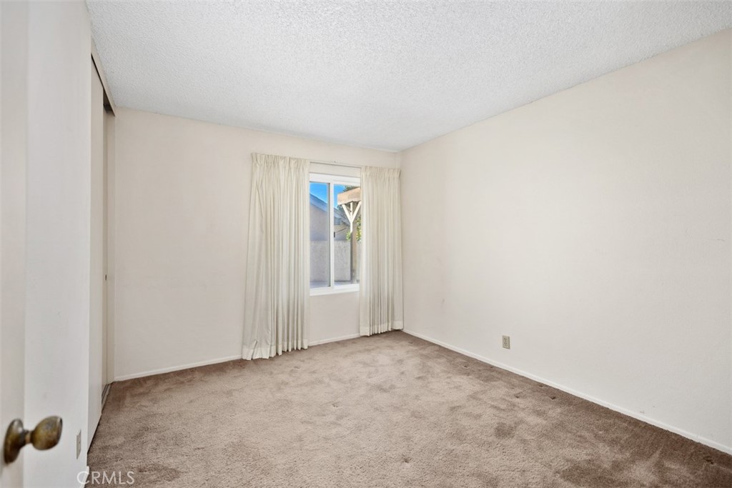 MLS #OC25246843 image #18