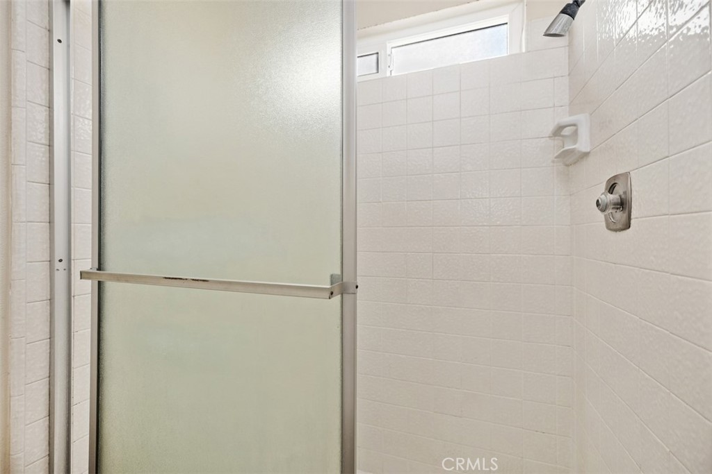 MLS #OC25246843 image #24