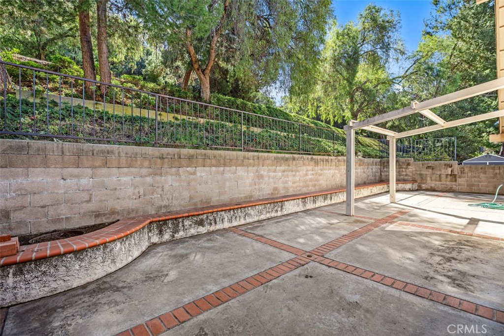 MLS #OC25246843 image #26