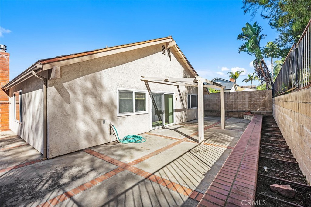 MLS #OC25246843 image #28