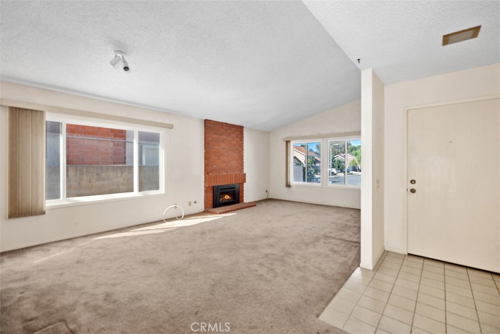 MLS #OC25246843 image #3