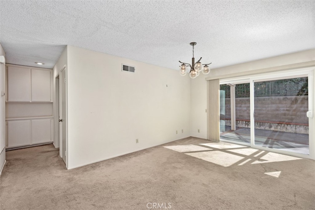 MLS #OC25246843 image #8