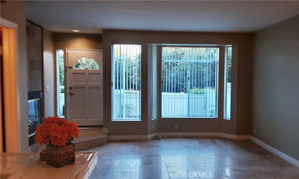 MLS #OC25246846 image #3