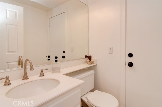 MLS #OC25246852 image #10