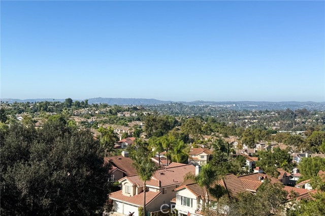 MLS #OC25246852 image #18