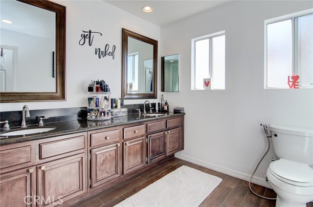 MLS #OC25246852 image #21