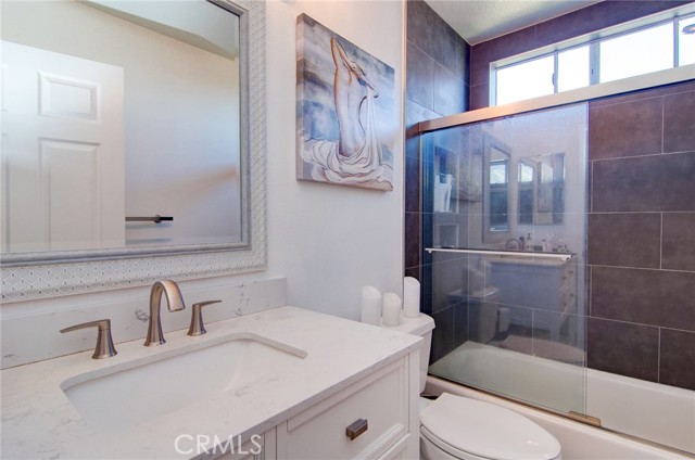 MLS #OC25246852 image #26