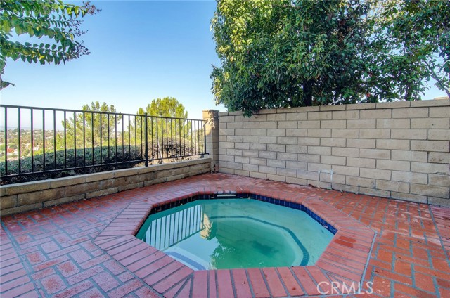 MLS #OC25246852 image #30