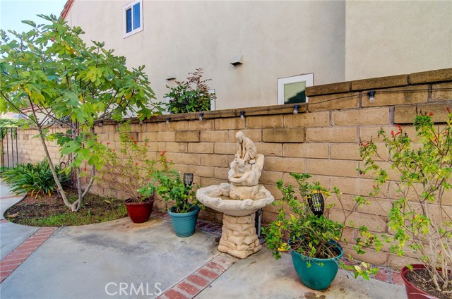 MLS #OC25246852 image #32