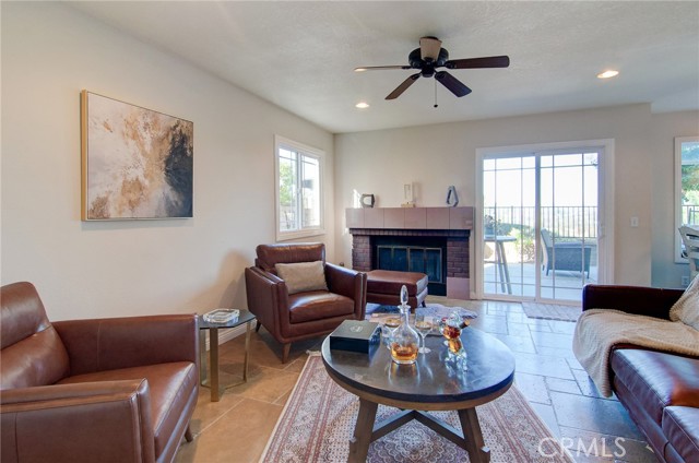 MLS #OC25246852 image #9