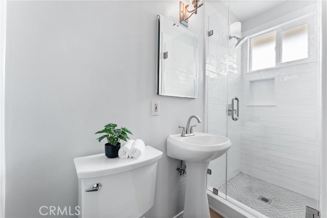 MLS #OC25246888 image #10