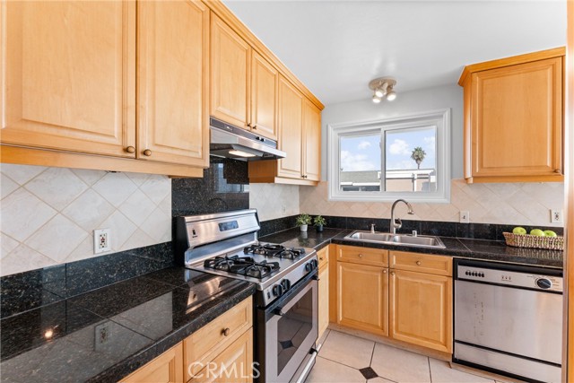 MLS #OC25246888 image #6