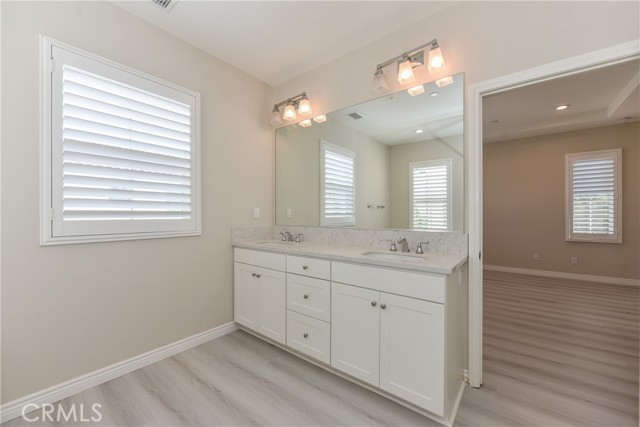 MLS #OC25246903 image #13