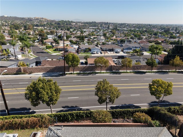 MLS #OC25246924 image #27