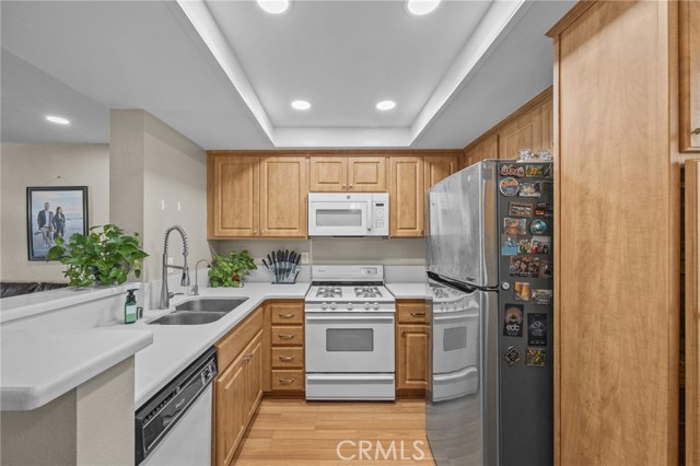 MLS #OC25246955 image #3