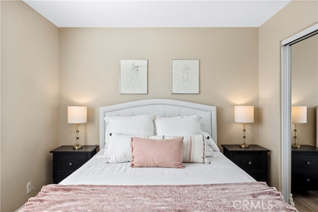 MLS #OC25246960 image #26