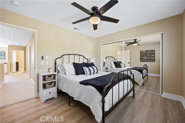 MLS #OC25246960 image #33