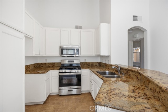 MLS #OC25246982 image #3