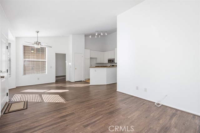 MLS #OC25246982 image #4