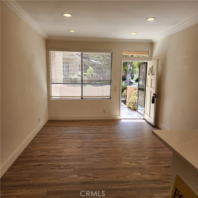 MLS #OC25246993 image #6