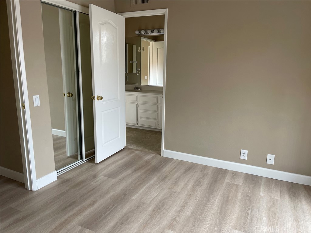 MLS #OC25247037 image #13