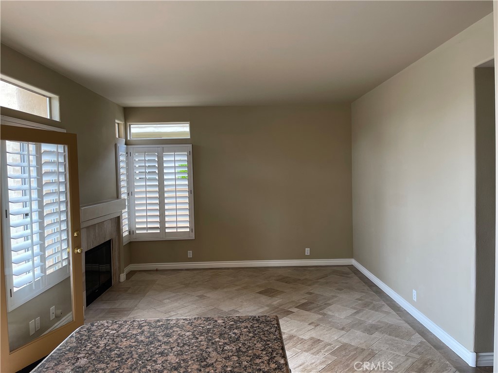 MLS #OC25247037 image #19