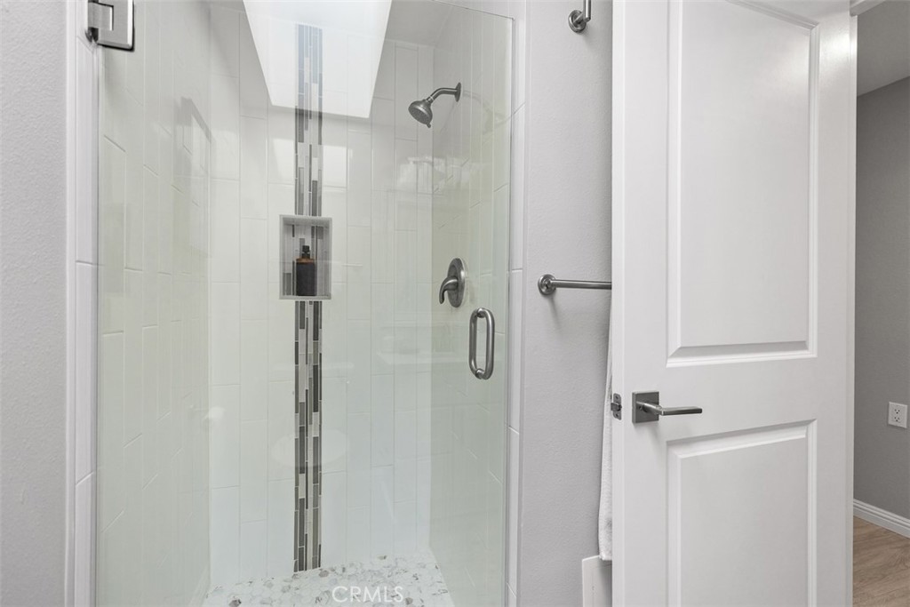 MLS #OC25247095 image #21