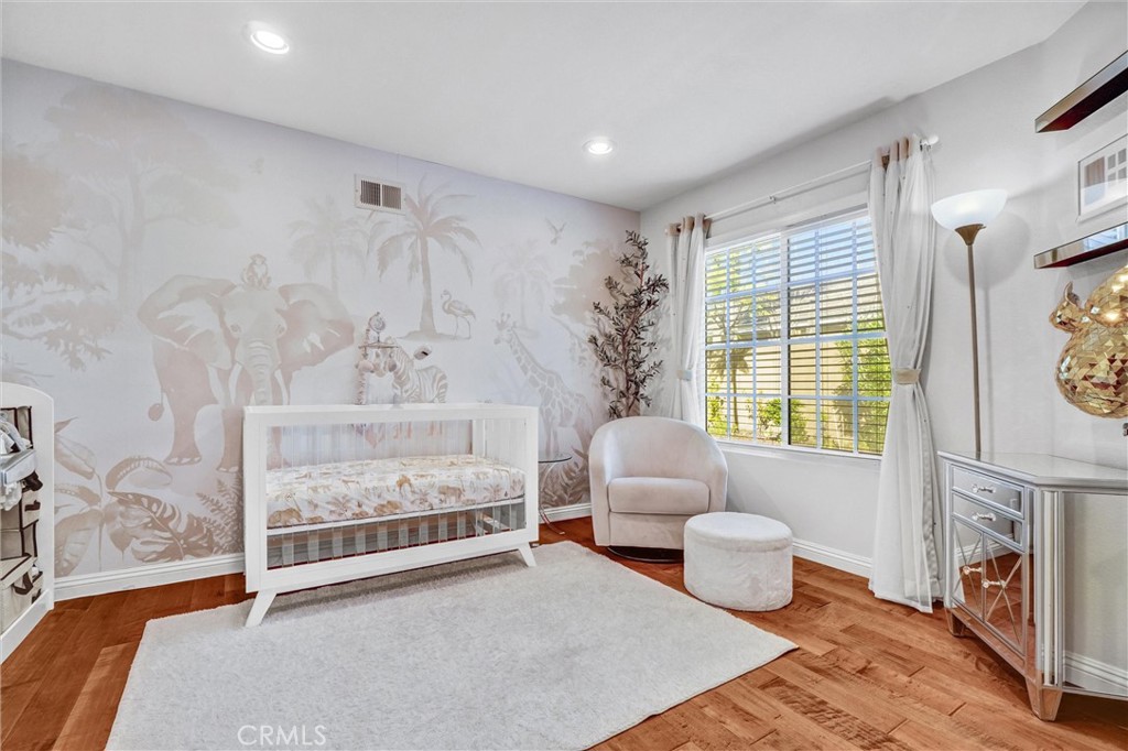 MLS #OC25247215 image #17