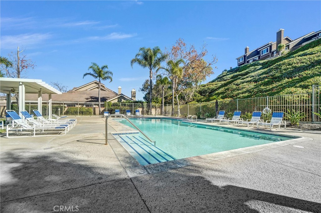 MLS #OC25247215 image #25