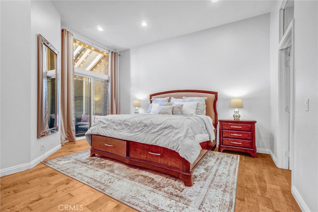 MLS #OC25247215 image #9