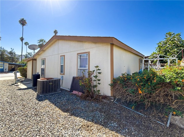 MLS #OC25247225 image #24