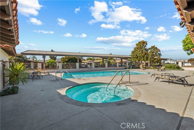 MLS #OC25247225 image #32