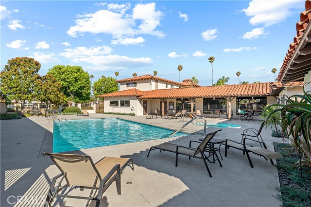 MLS #OC25247225 image #33