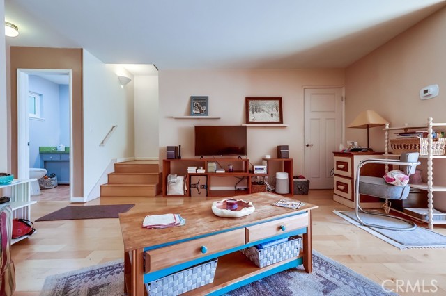 MLS #OC25247360 image #0