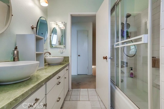 MLS #OC25247360 image #10