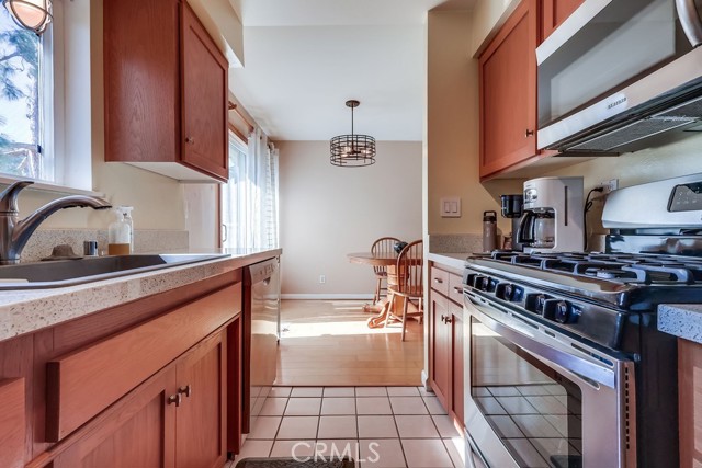 MLS #OC25247360 image #4