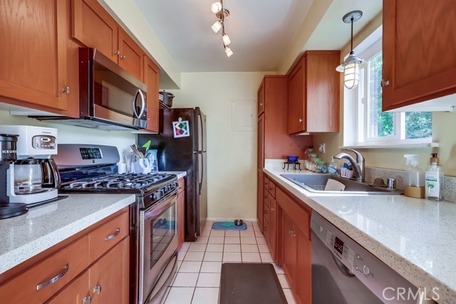 MLS #OC25247360 image #5