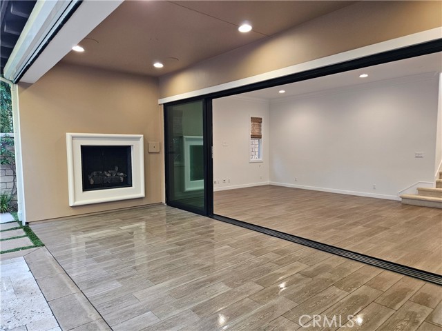 MLS #OC25247393 image #19