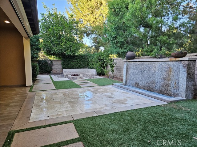 MLS #OC25247393 image #22