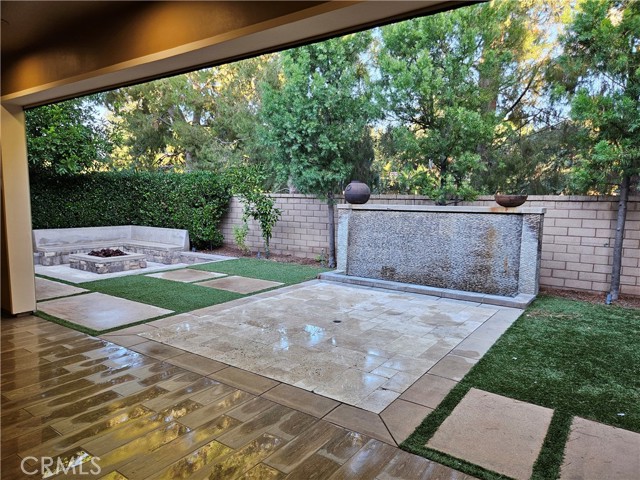 MLS #OC25247393 image #24