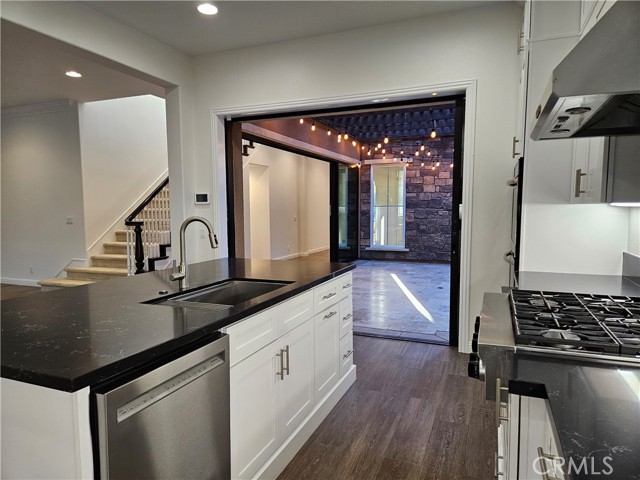 MLS #OC25247393 image #48