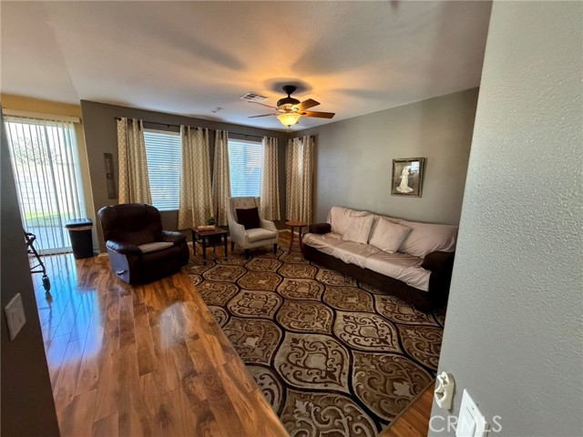 MLS #OC25247395 image #11