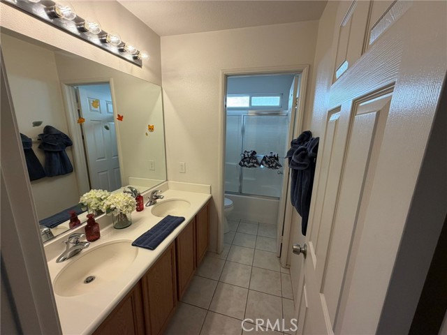 MLS #OC25247395 image #14