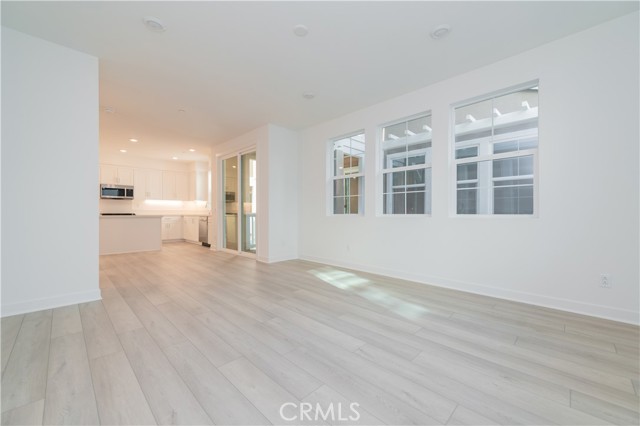 MLS #OC25247404 image #11