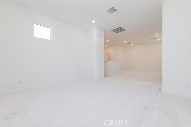 MLS #OC25247404 image #24