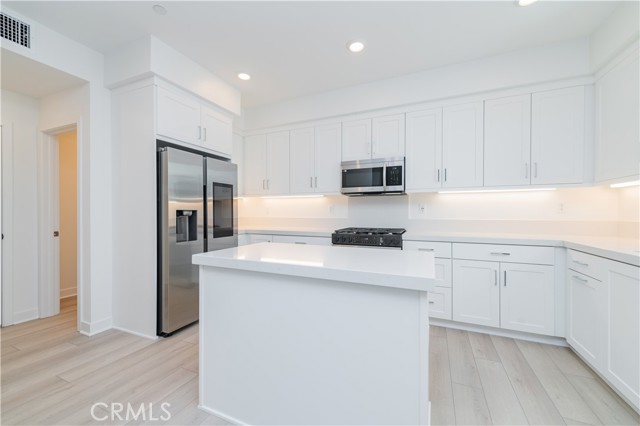 MLS #OC25247404 image #7