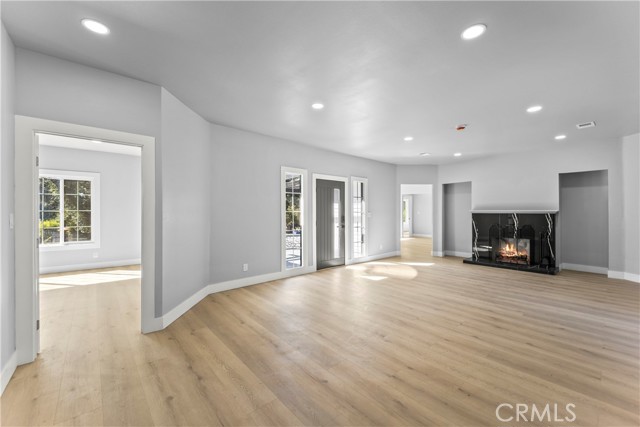 MLS #OC25247548 image #10