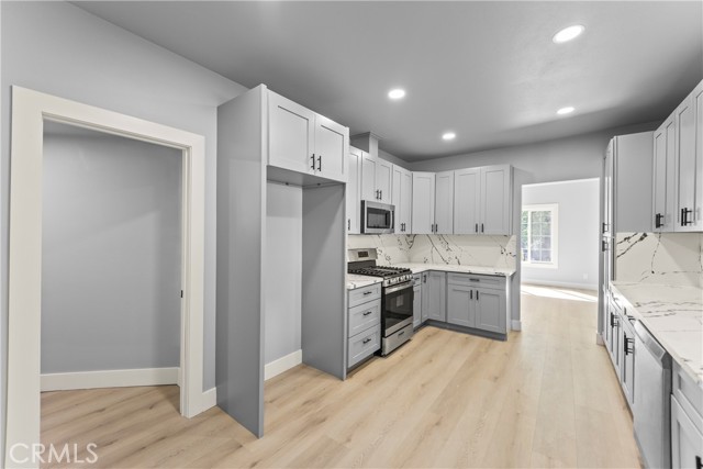 MLS #OC25247548 image #13