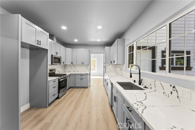 MLS #OC25247548 image #14