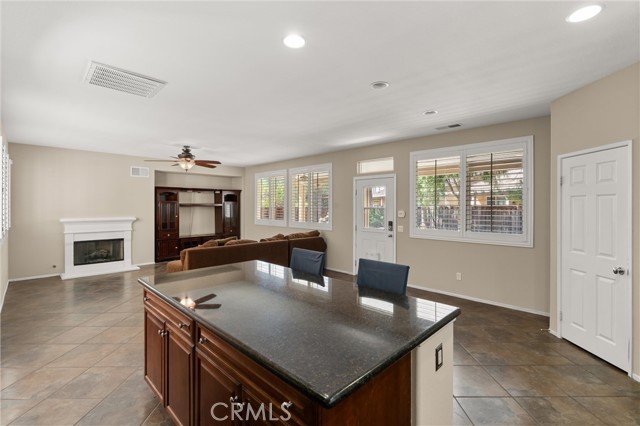 MLS #OC25247553 image #23